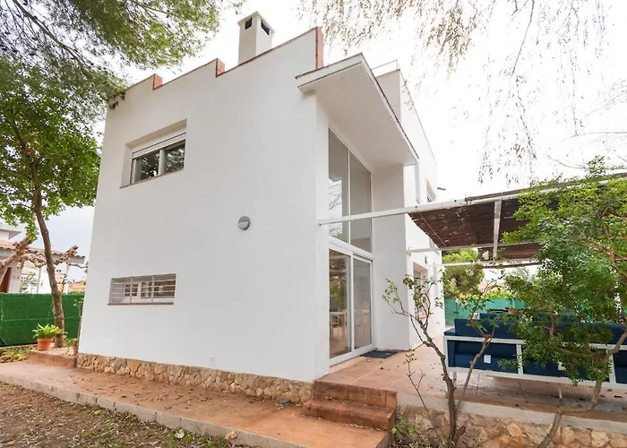 Casa Con Gran Jardin Cerca De La Playa - Baix