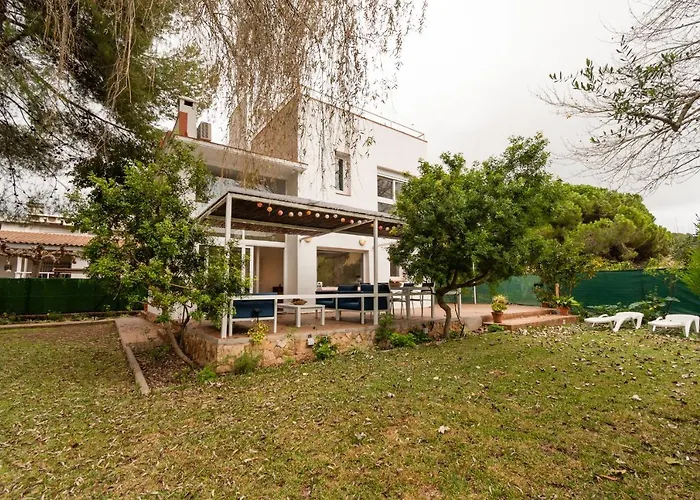 Casa Con Gran Jardin Cerca De La Playa - Baix